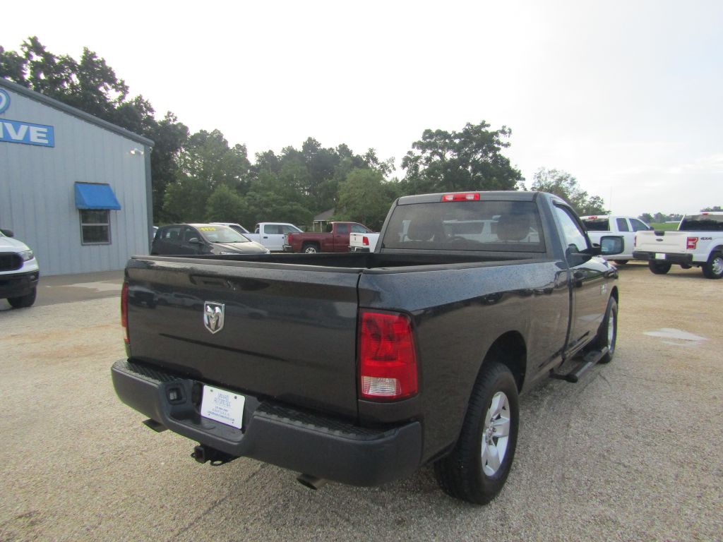 2014 RAM 1500 Image 9