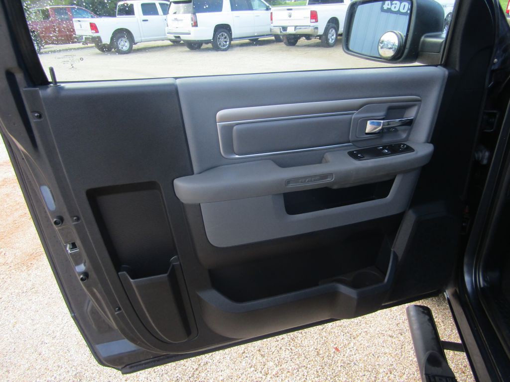 2014 RAM 1500 Image 21