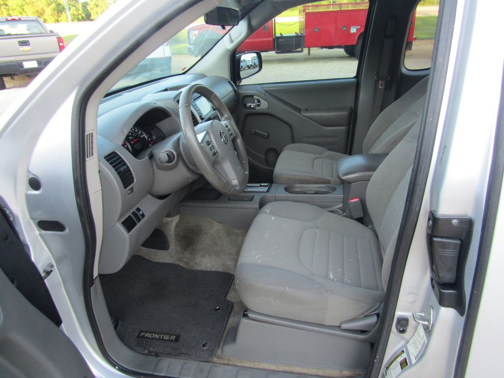 2018 Nissan Frontier Image 22
