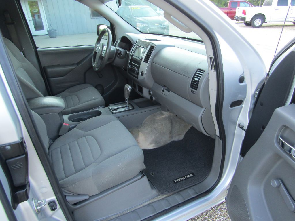 2018 Nissan Frontier Image 25