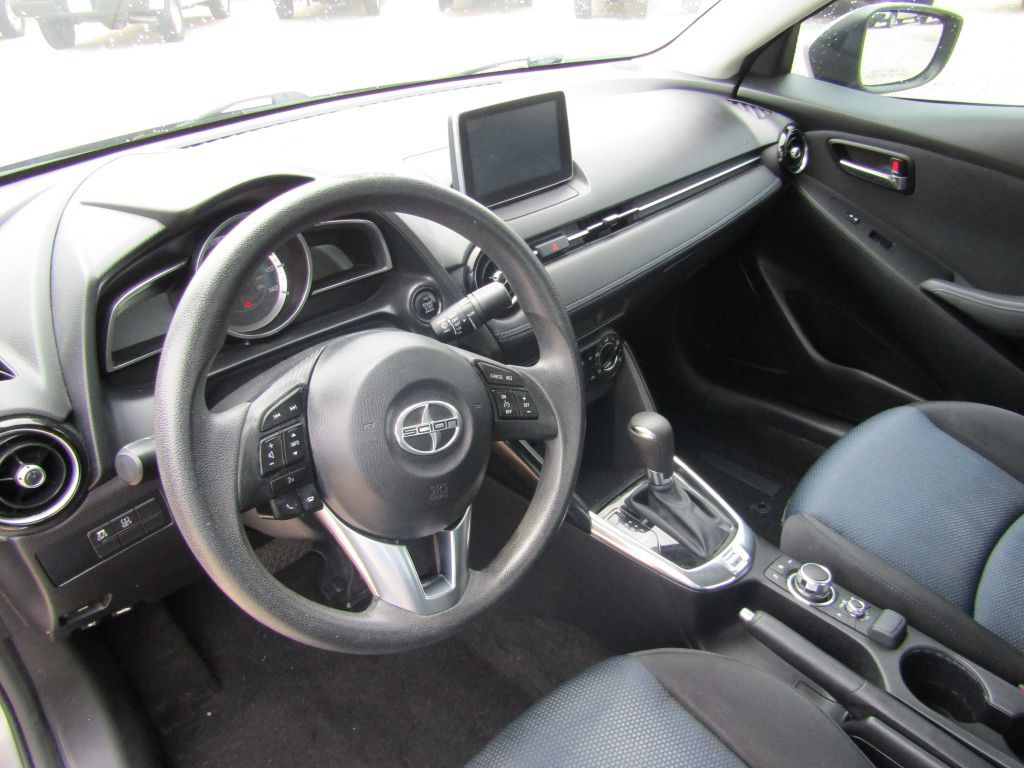 2016 Scion iA Image 21