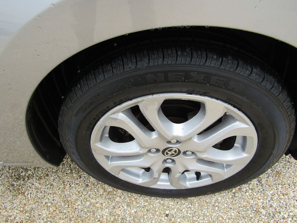 2016 Scion iA Image 27