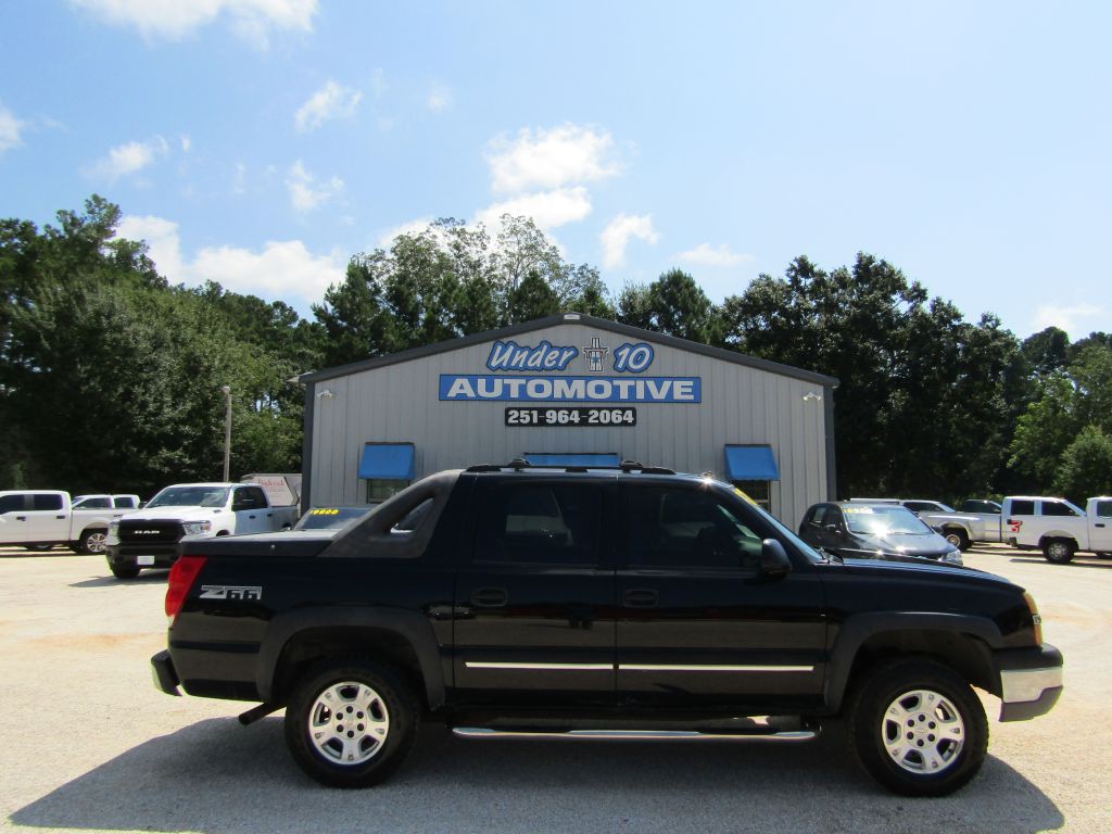 2004 Chevrolet Avalanche Image 1