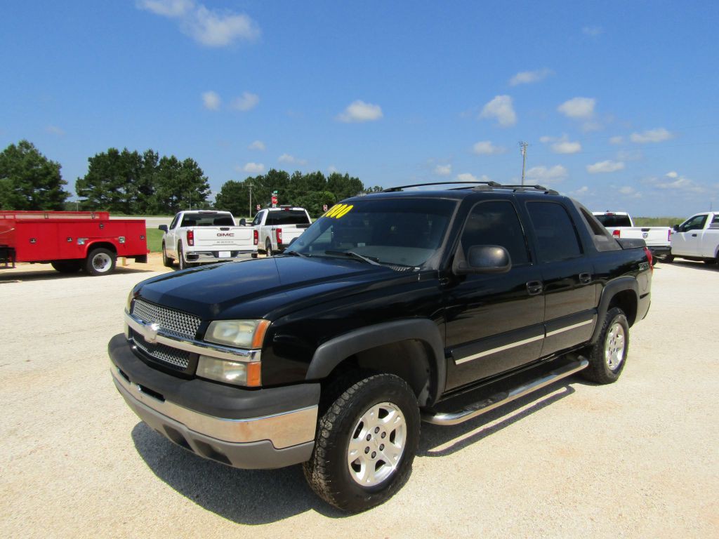 2004 Chevrolet Avalanche Image 16