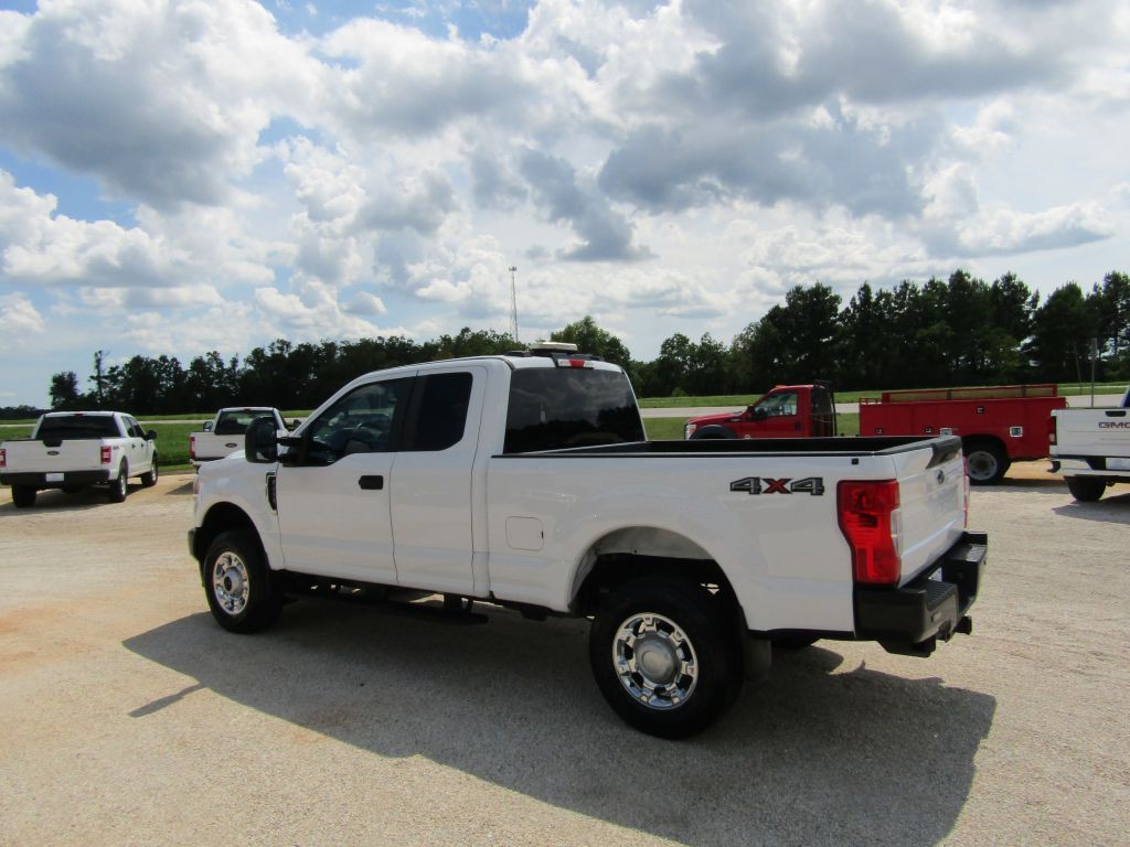 2021 Ford F-250 Image 11