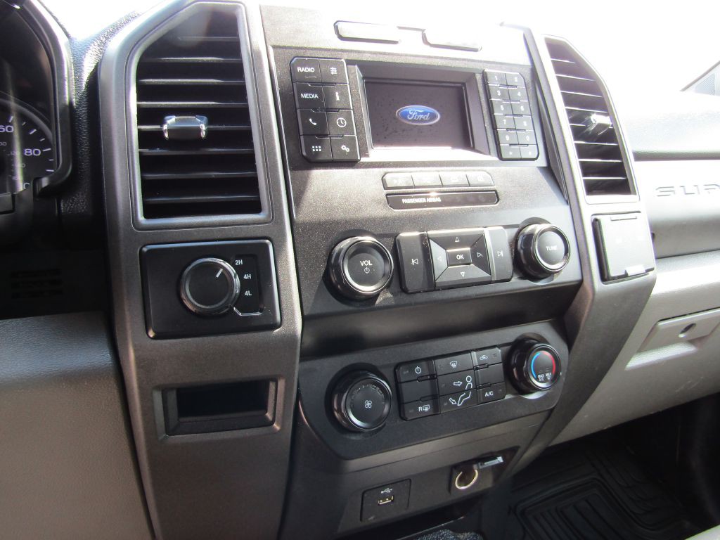 2021 Ford F-250 Image 24