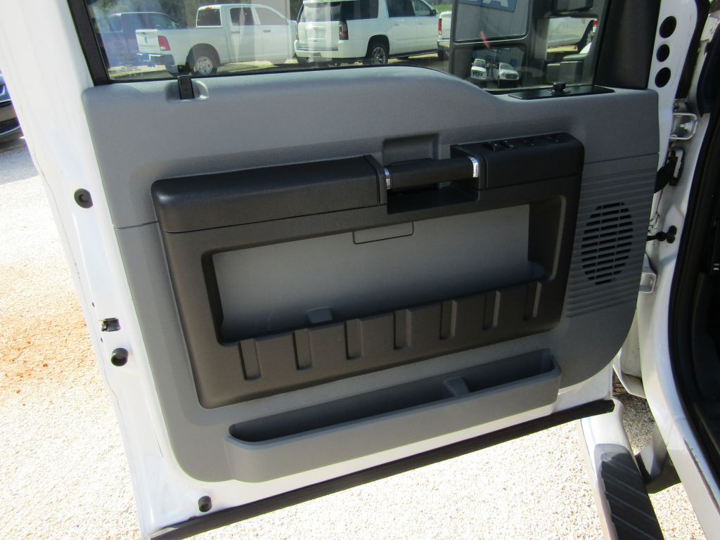 2012 Ford F-250 Image 40