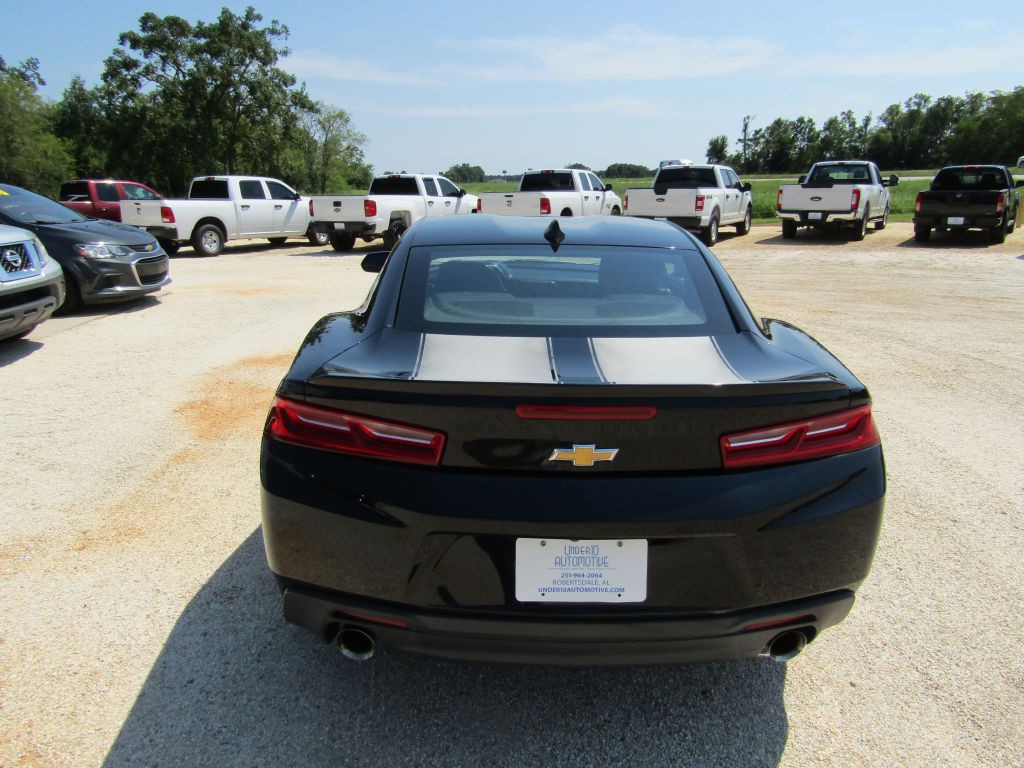 2017 Chevrolet Camaro Image 10