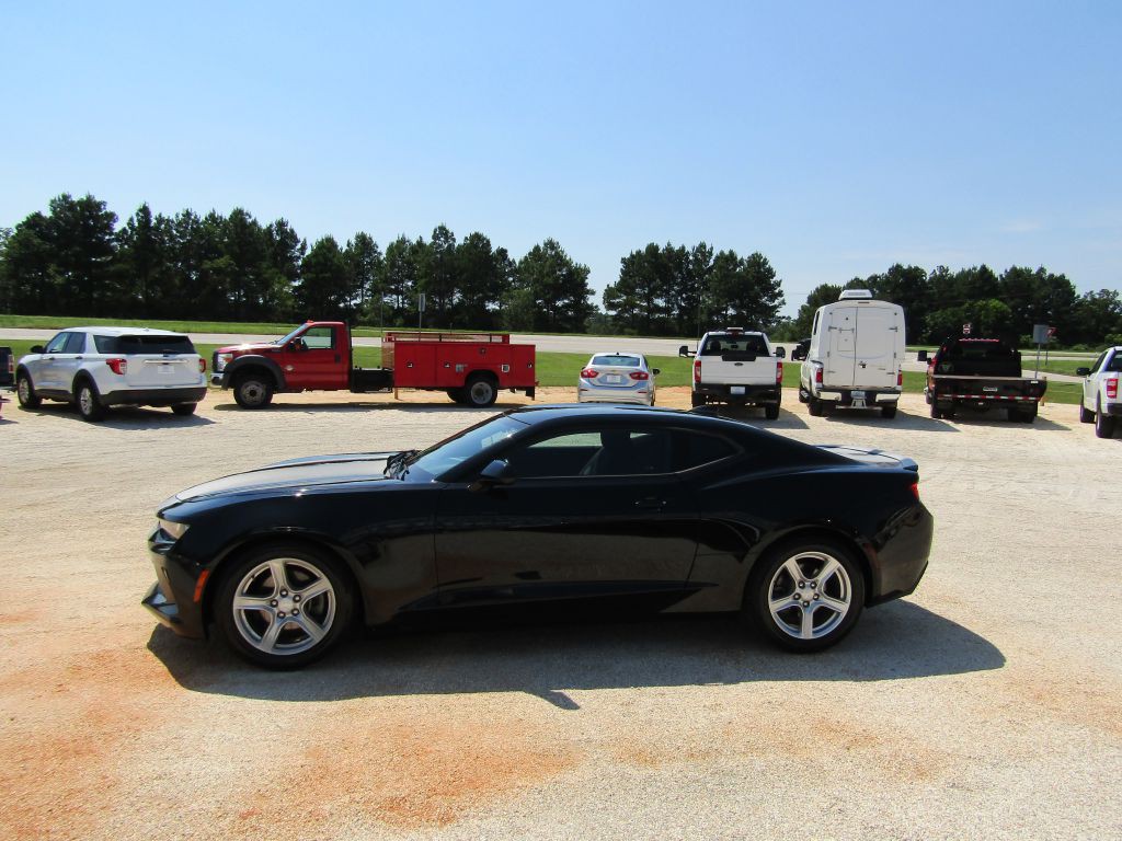 2017 Chevrolet Camaro Image 14