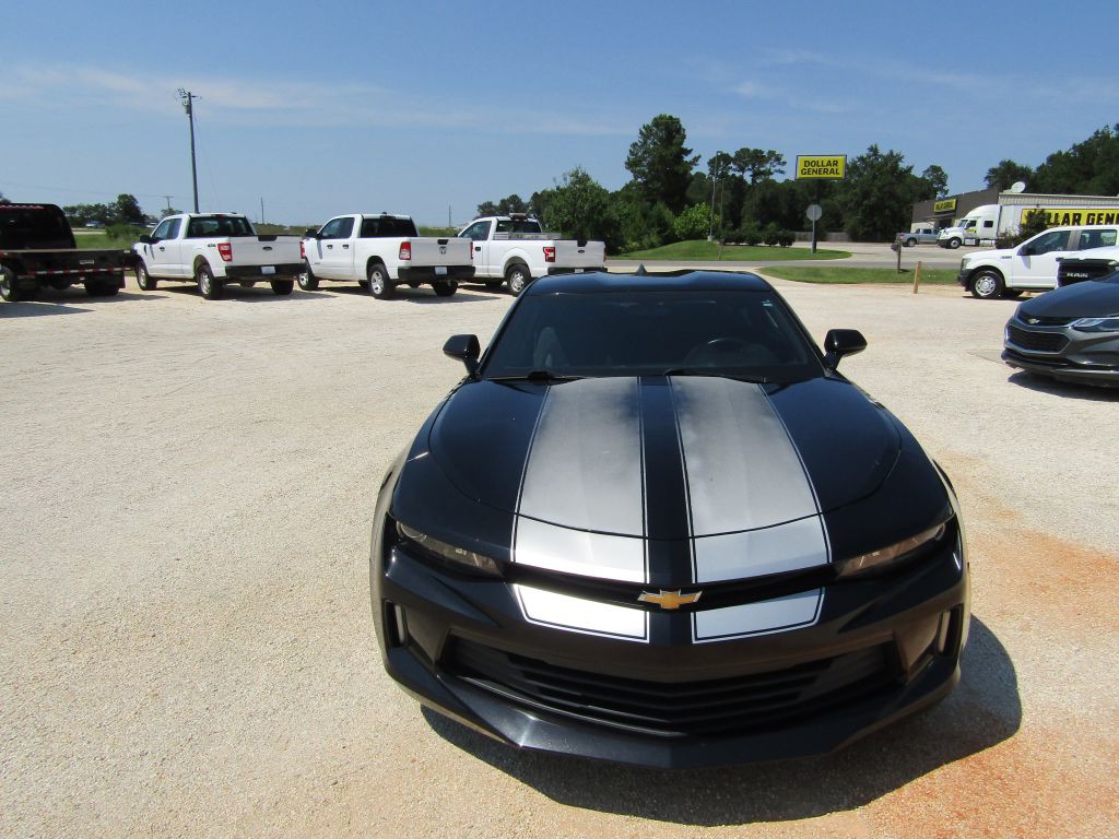 2017 Chevrolet Camaro Image 18