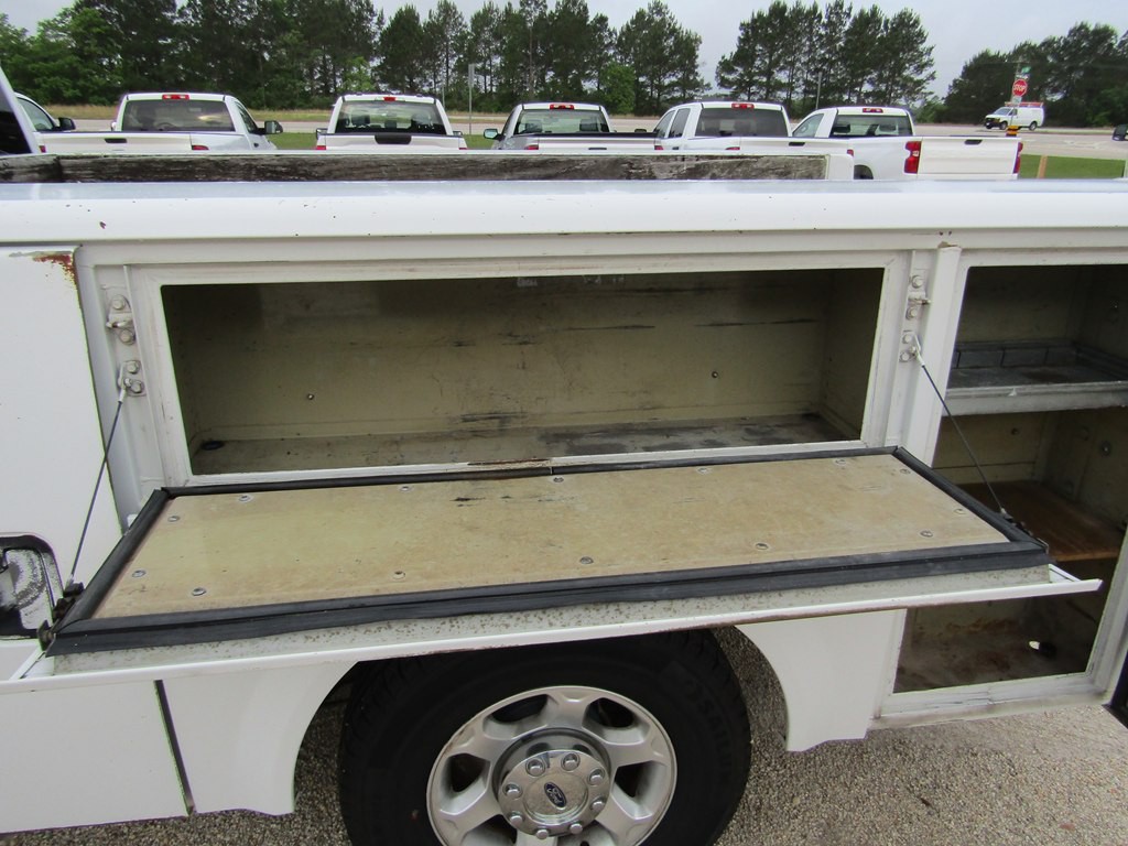 2015 Ford F-250 Image 38