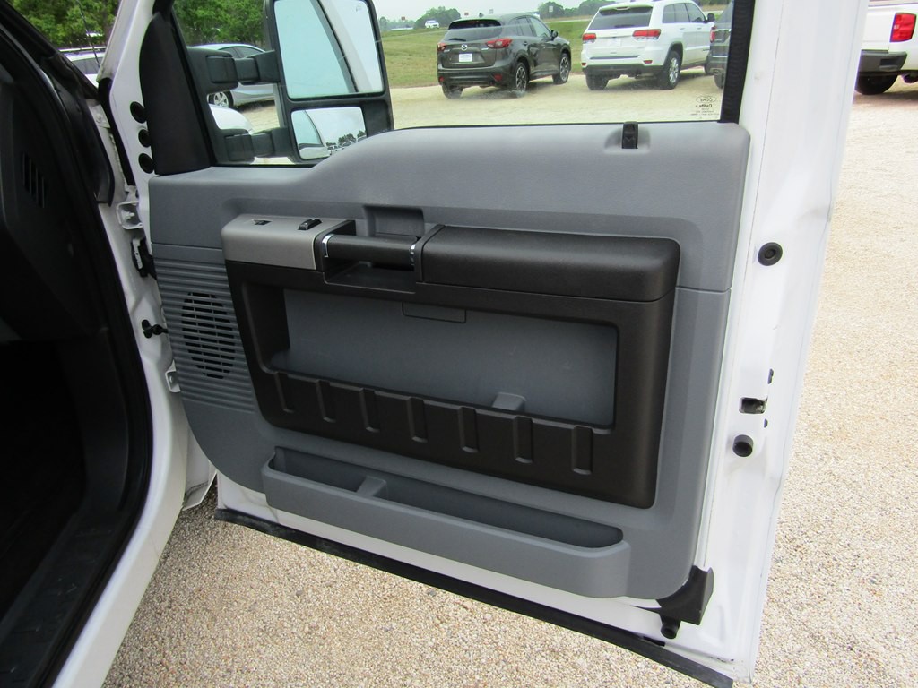 2015 Ford F-250 Image 70