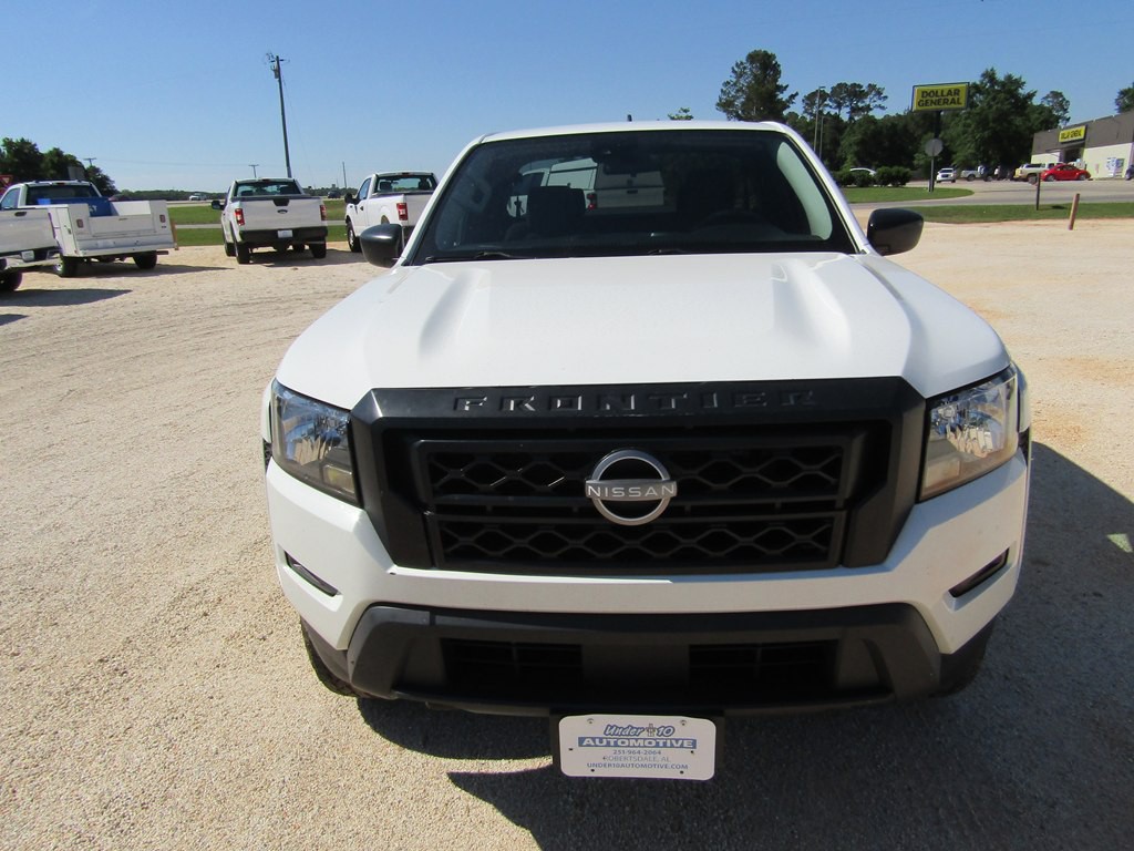 2022 Nissan Frontier Image 21