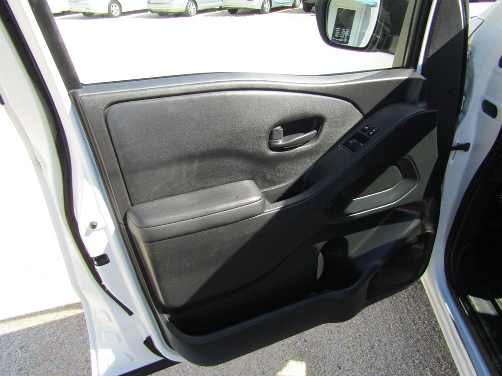 2022 Nissan Frontier Image 23