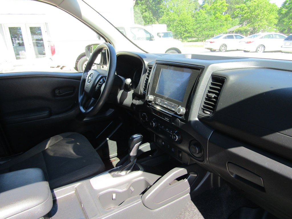 2022 Nissan Frontier Image 31
