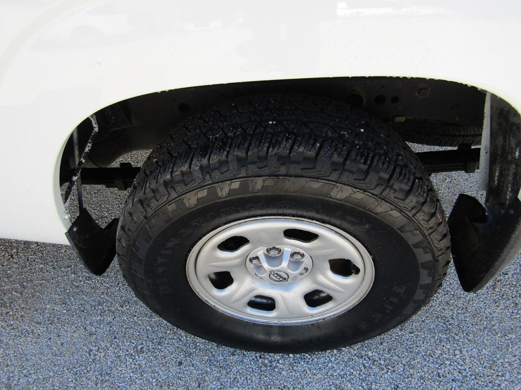 2022 Nissan Frontier Image 32