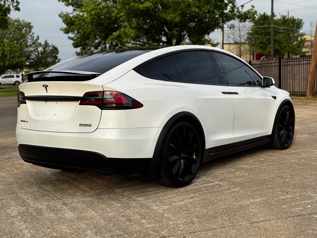 2018 Tesla Model X Image 4