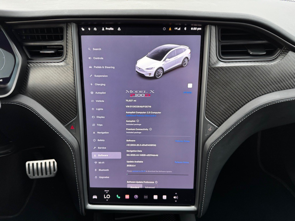 2018 Tesla Model X Image 13