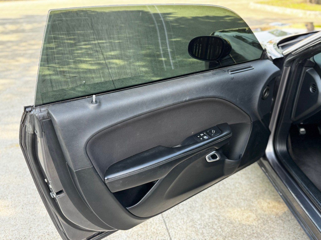 2016 Dodge Challenger Image 18