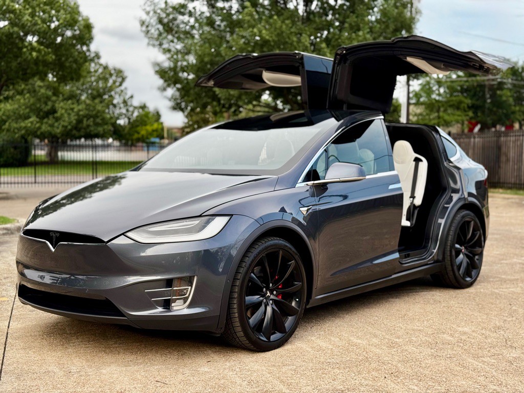 2019 Tesla Model X Image 2
