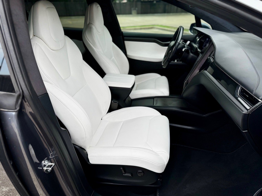 2019 Tesla Model X Image 11