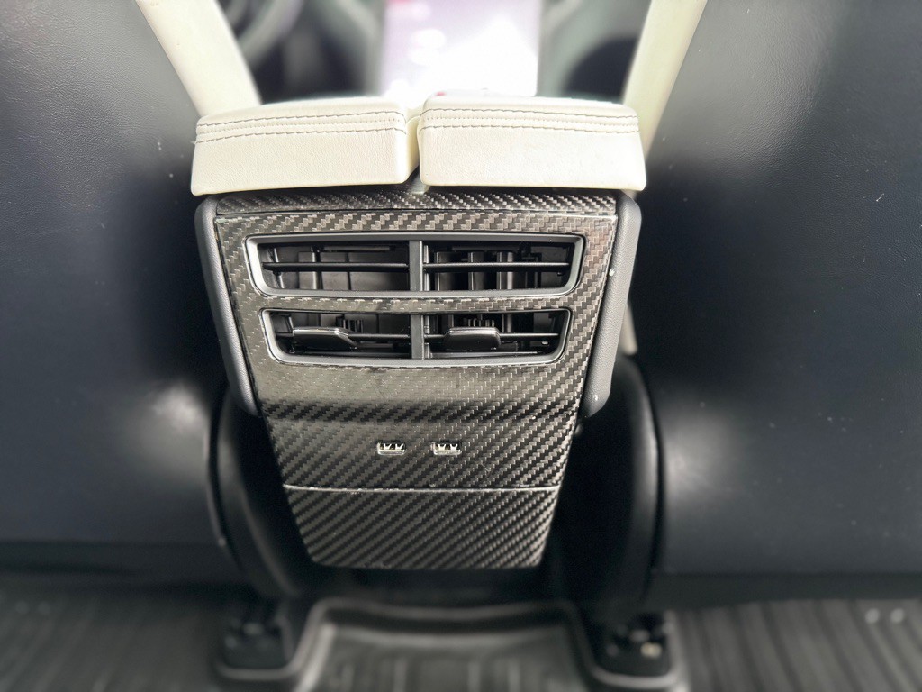 2019 Tesla Model X Image 25