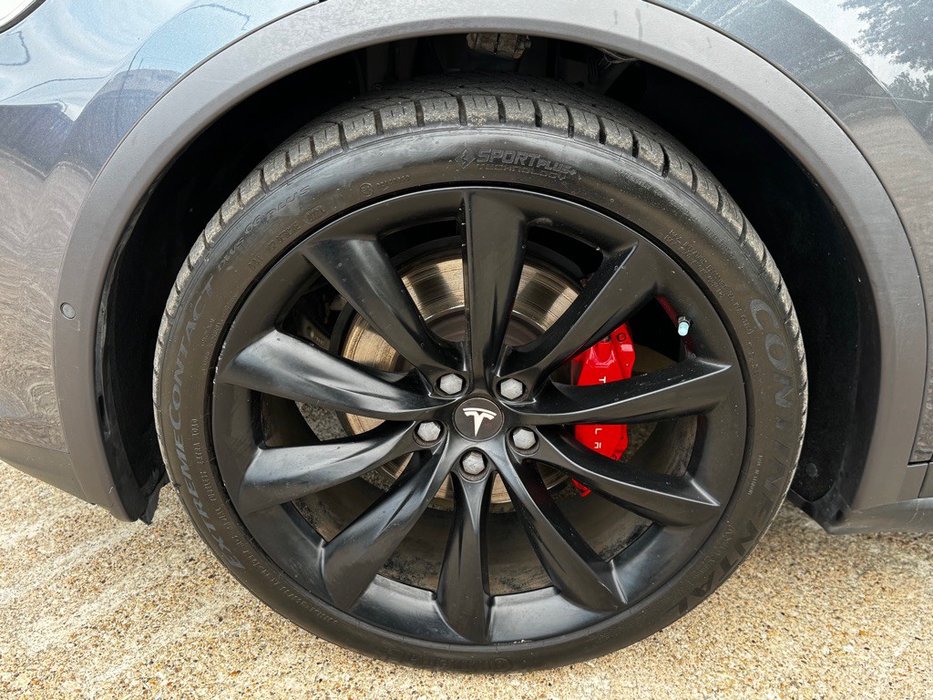 2019 Tesla Model X Image 30