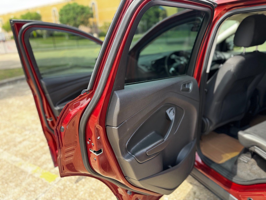 2014 Ford Escape Image 19