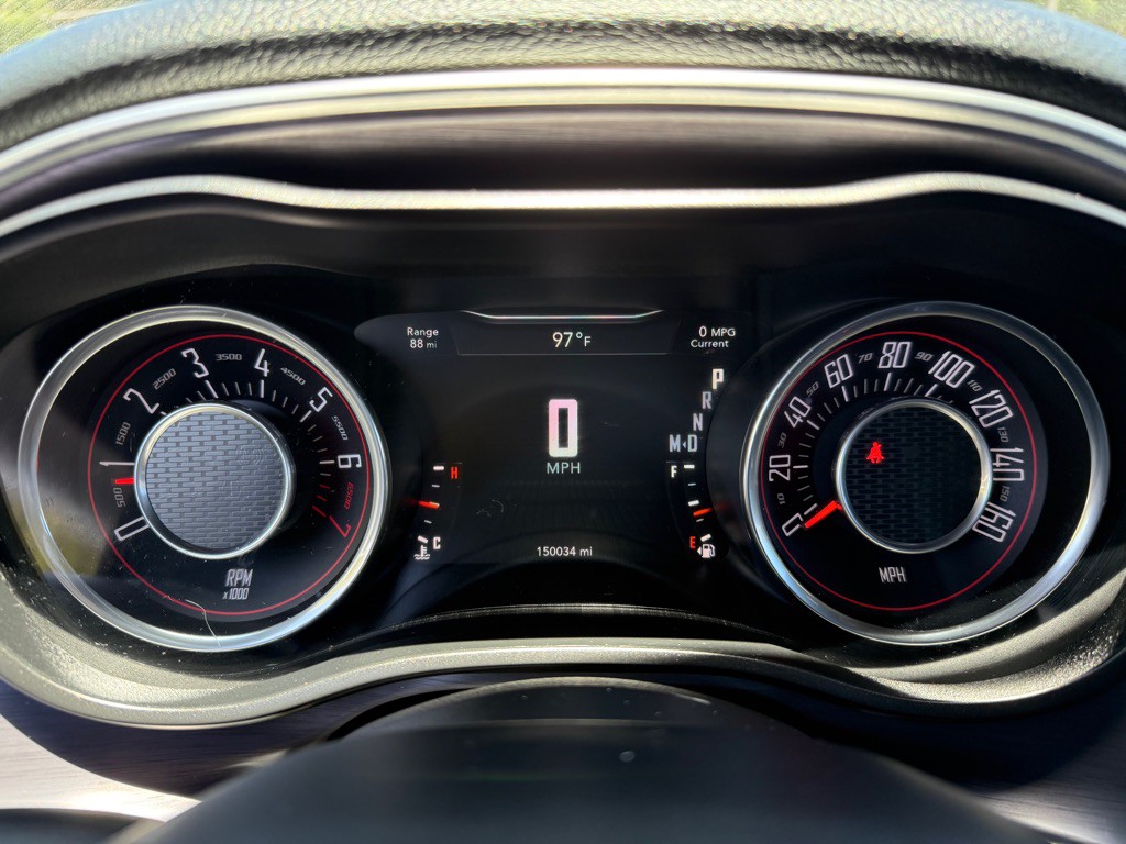 2016 Dodge Challenger Image 14