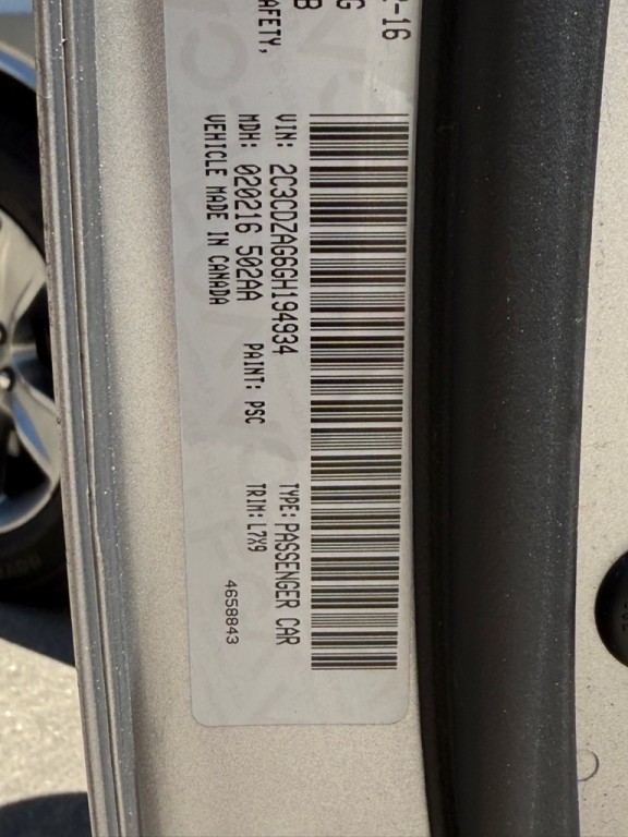 2016 Dodge Challenger Image 28
