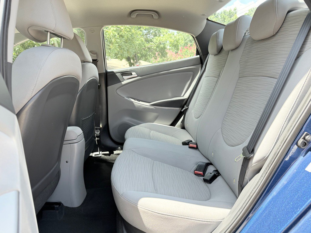2017 Hyundai Accent Image 24