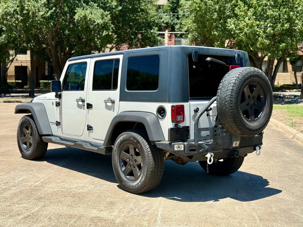 2010 Jeep Wrangler Unlimited Image 4
