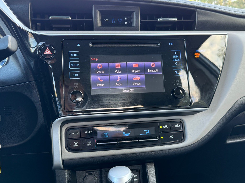 2019 Toyota Corolla Image 12