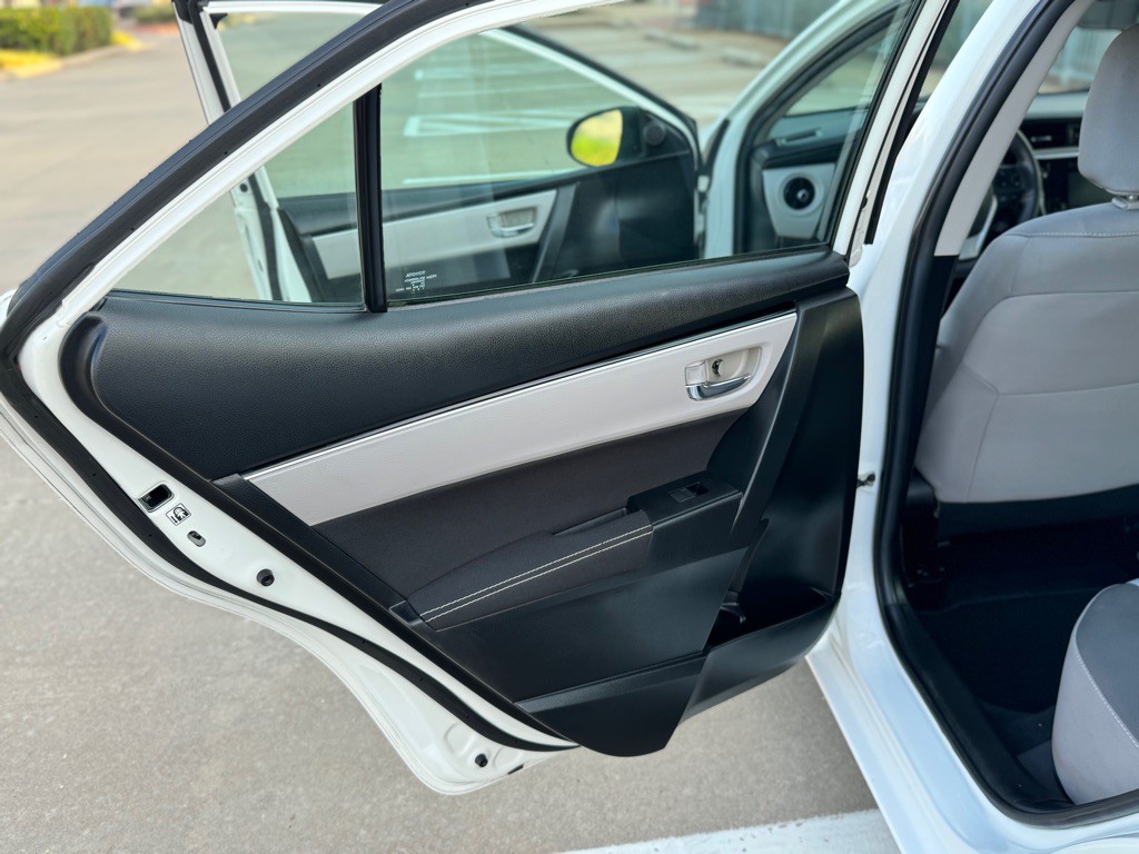2019 Toyota Corolla Image 19