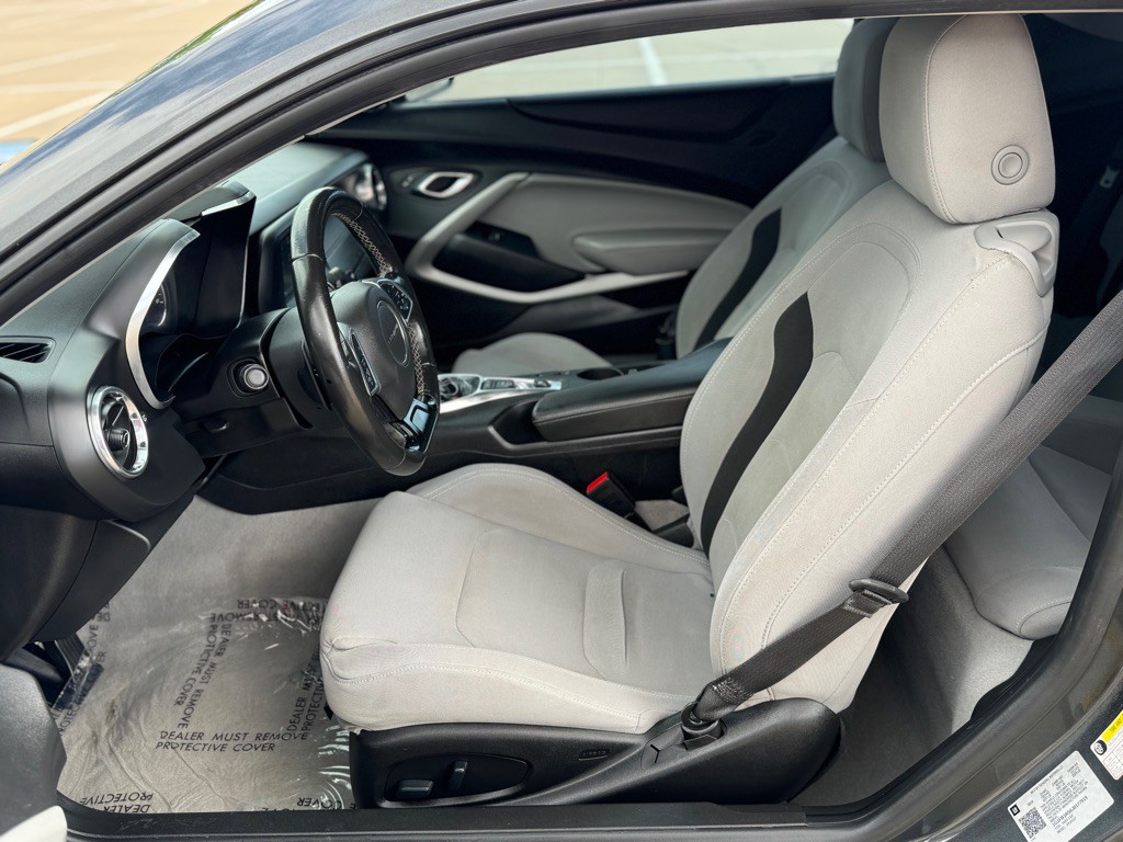 2018 Chevrolet Camaro Image 6