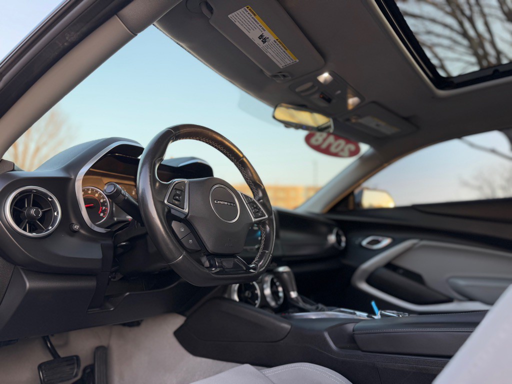 2018 Chevrolet Camaro Image 7