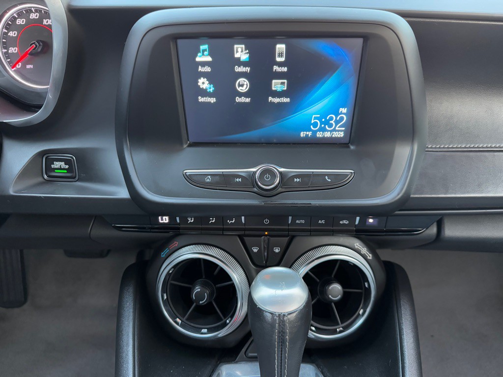 2018 Chevrolet Camaro Image 15