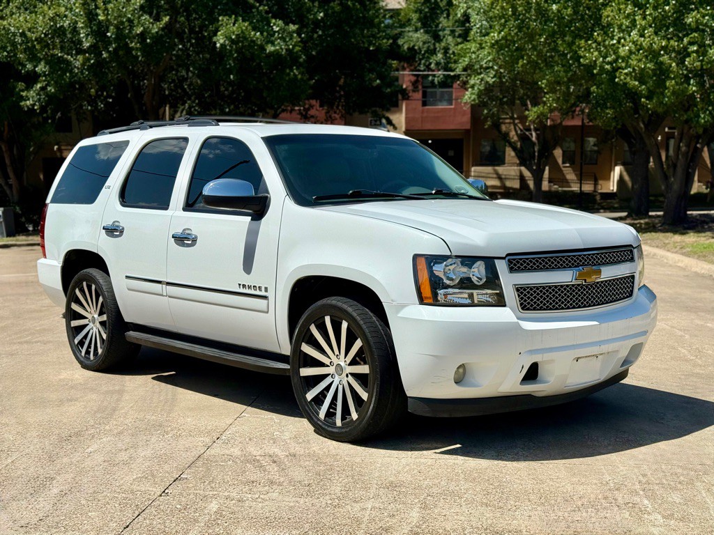 2009 Chevrolet Tahoe Image 2