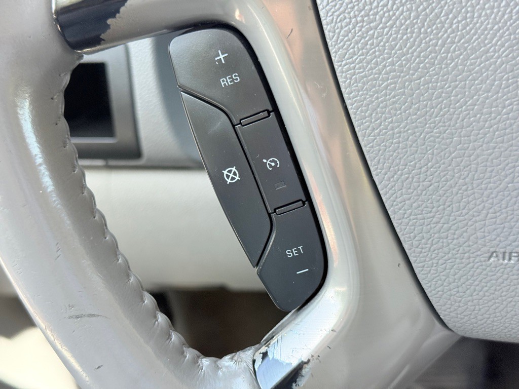 2009 Chevrolet Tahoe Image 14