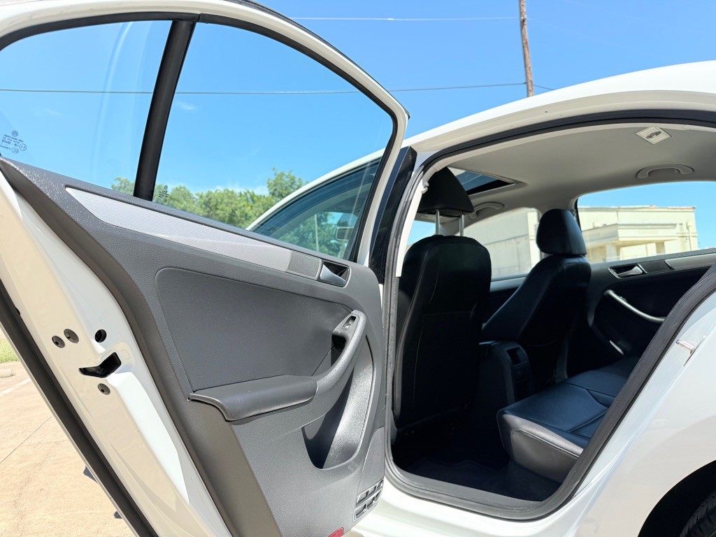 2017 Volkswagen Jetta Image 18