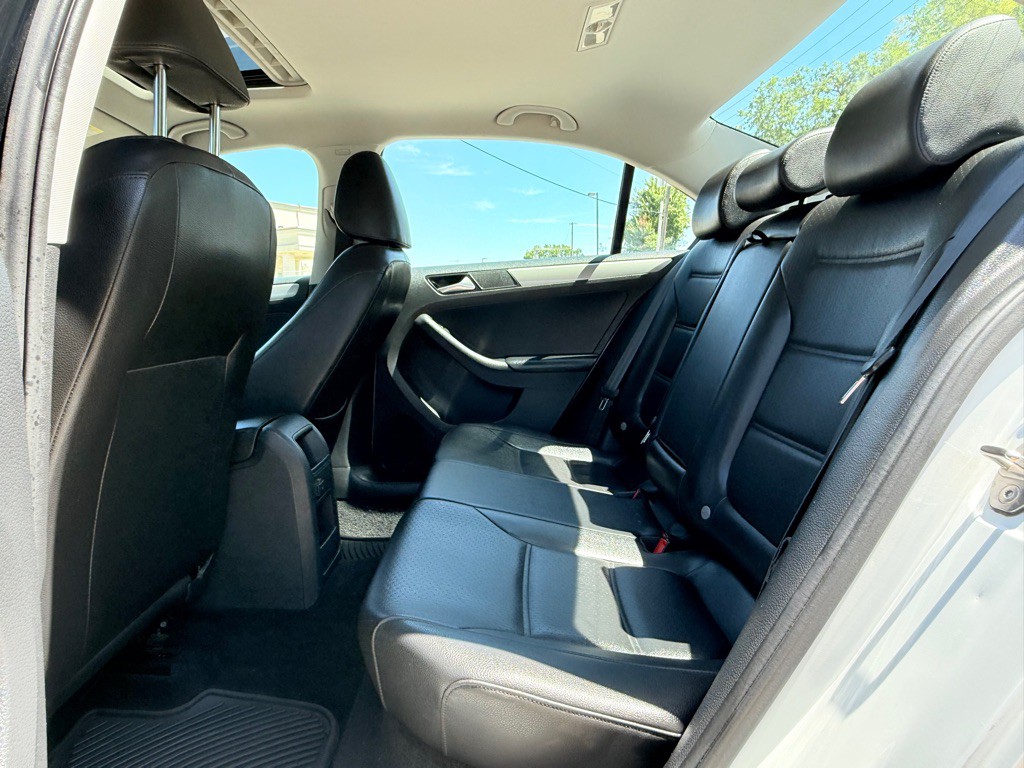 2017 Volkswagen Jetta Image 20
