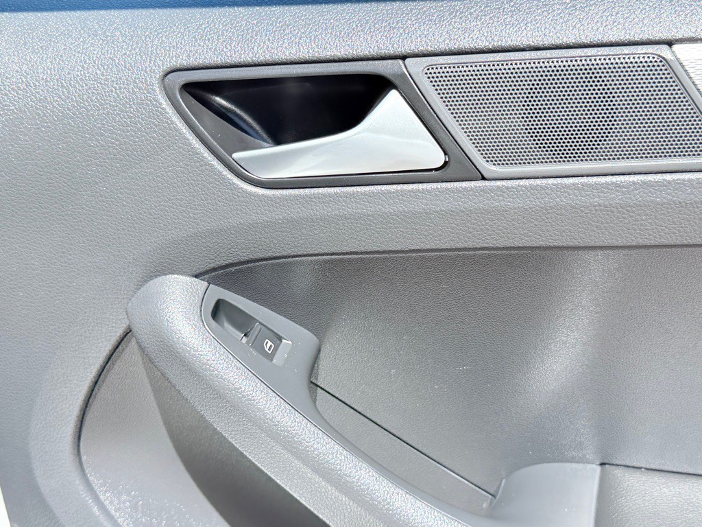 2017 Volkswagen Jetta Image 22