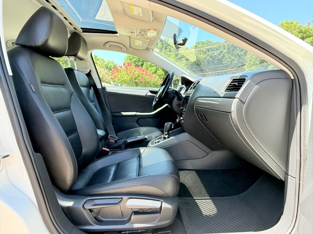 2017 Volkswagen Jetta Image 26