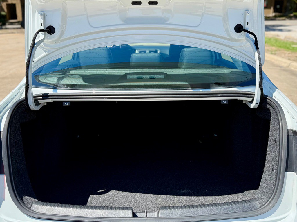 2017 Volkswagen Jetta Image 28