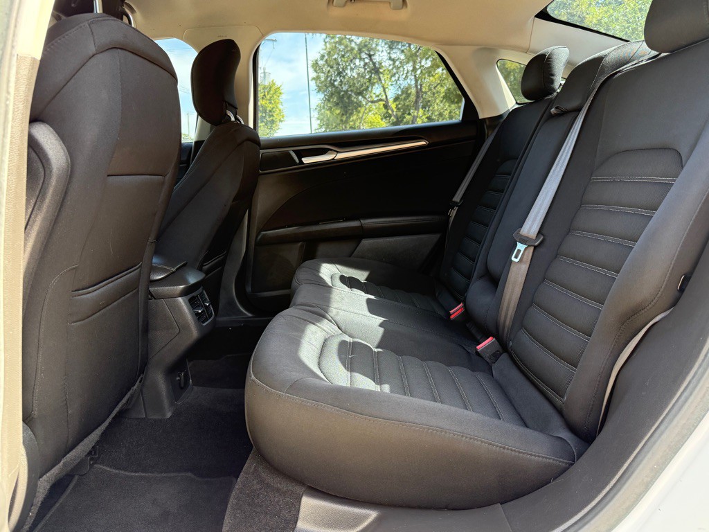 2014 Ford Fusion Image 22