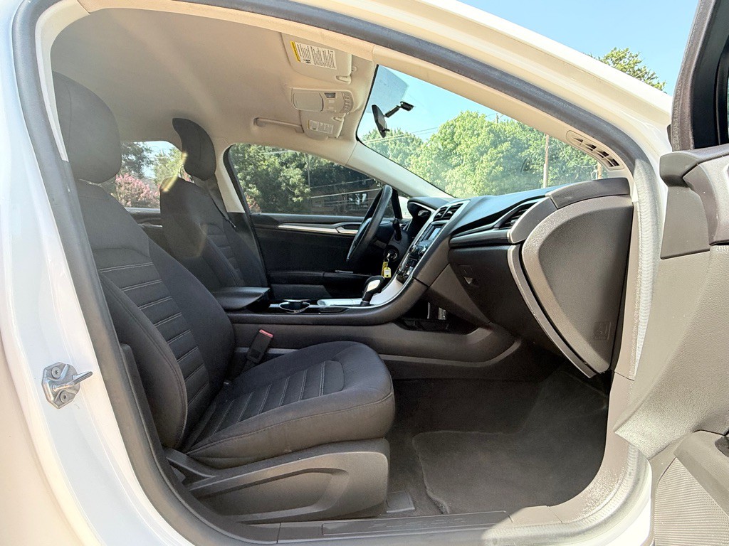 2014 Ford Fusion Image 27
