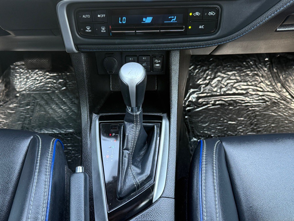 2018 Toyota Corolla Image 19