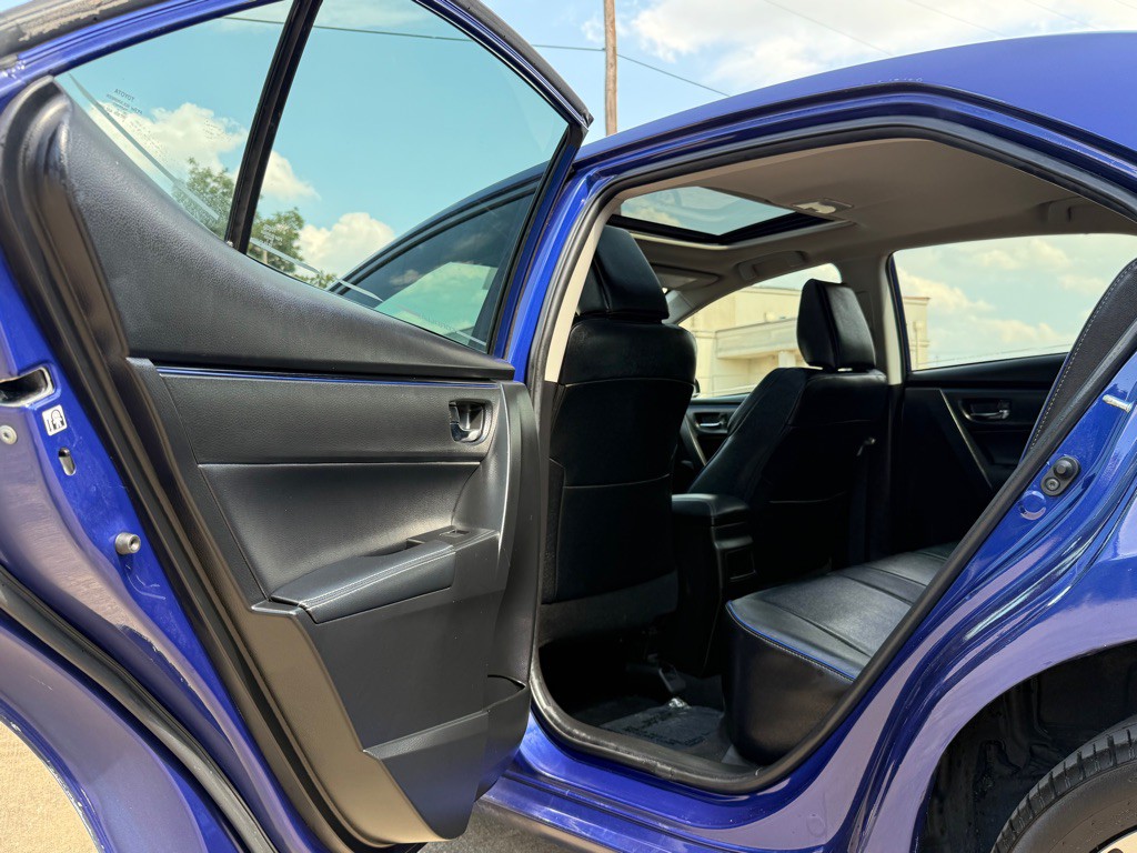 2018 Toyota Corolla Image 24