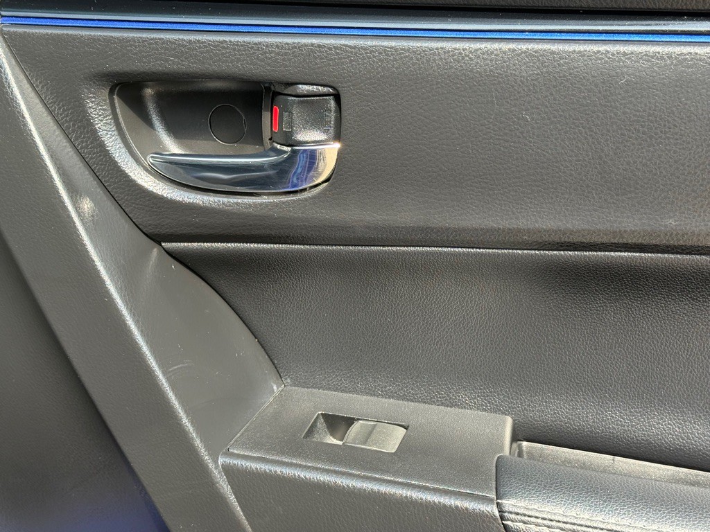 2018 Toyota Corolla Image 27