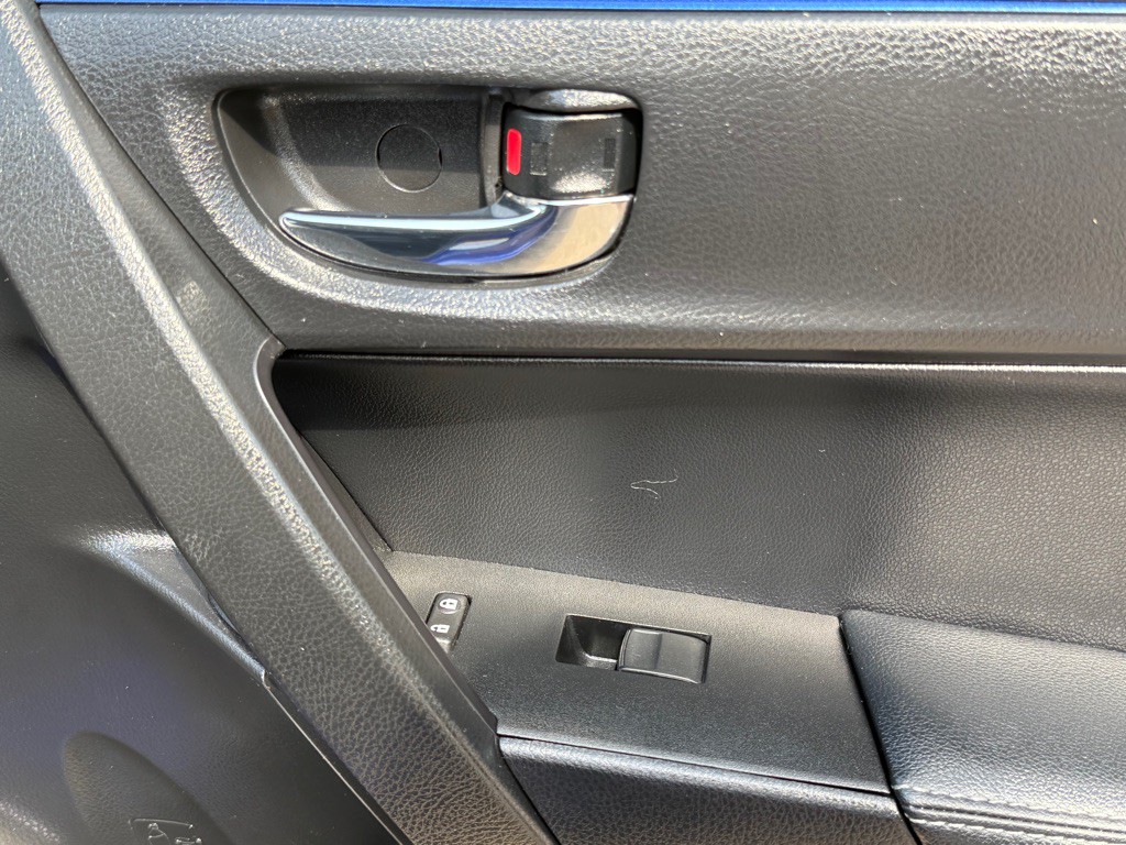 2018 Toyota Corolla Image 30